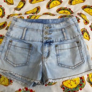 High waisted jean shorts with 3 buttons